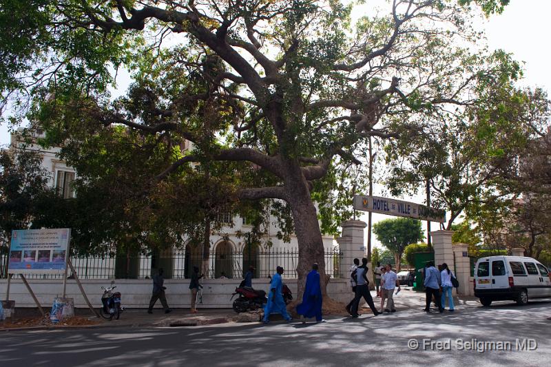 20090528_095127 D3 P1 P1.jpg - Dakar City Hall.  Dakar is broken up into arrondissements similar to Paris.  It is the commercial and technological capital of western Africa and is relatively stable politically